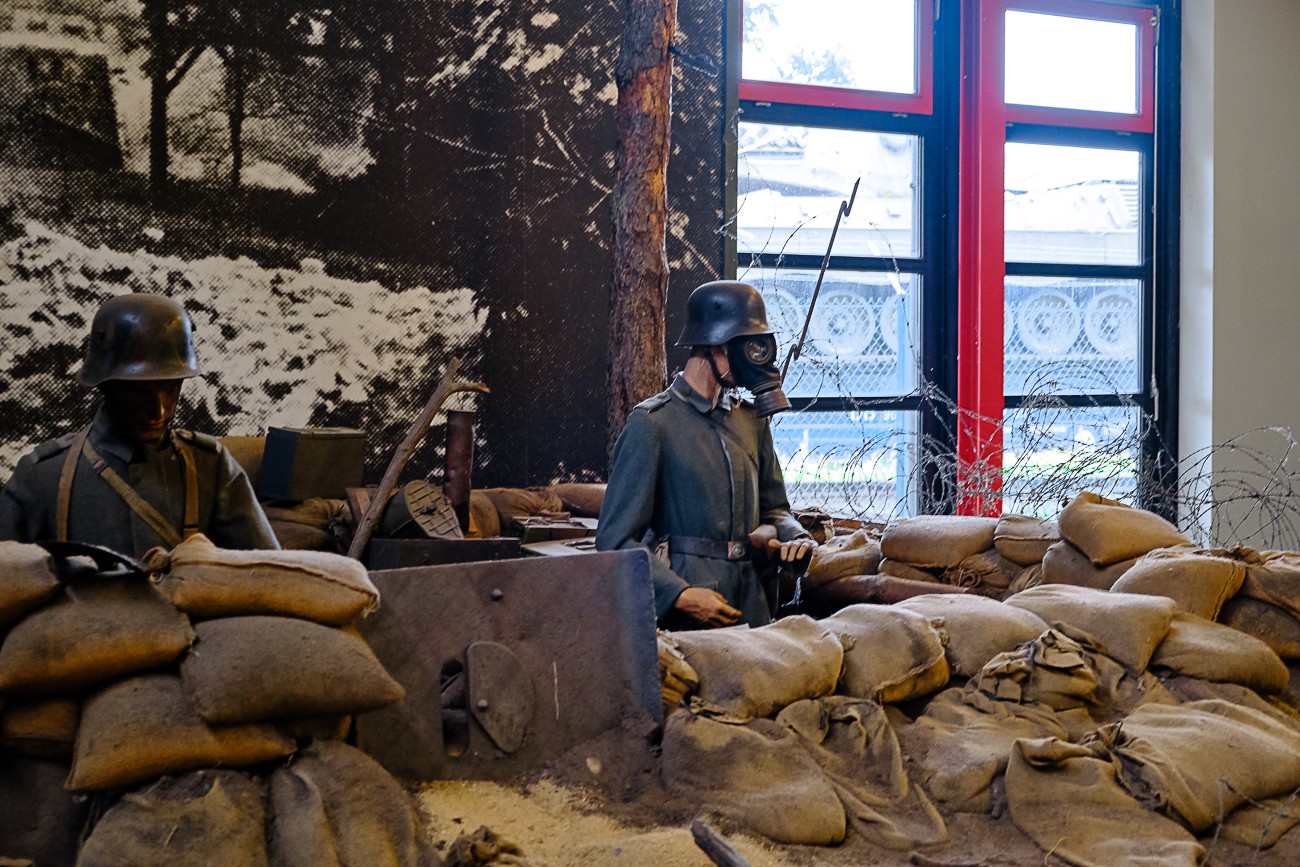 Soldaten in Kampfstellung